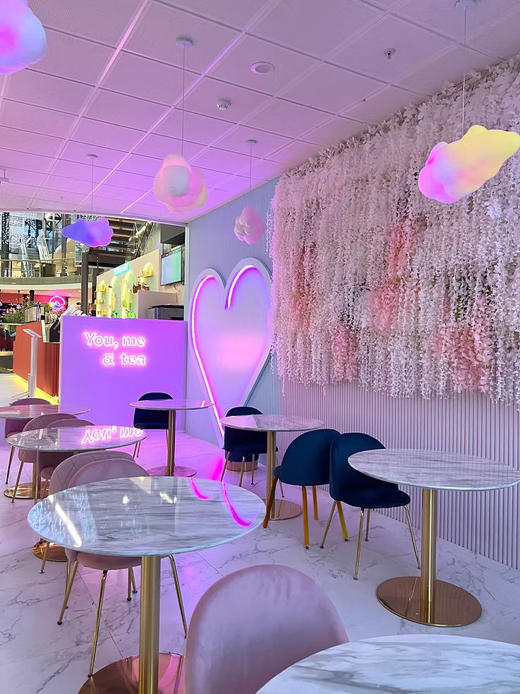 Official launch and free taste testing at Drammen Magasinet on 09.04.22 💜